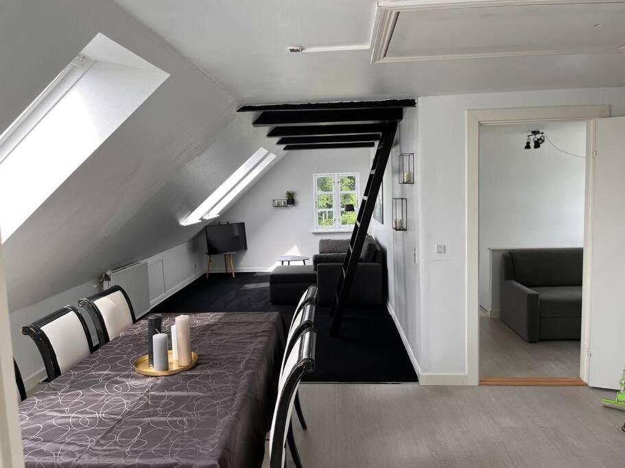 Stor Rummelig Lejlighed Med Egen P-Plads Kolding Ngoại thất bức ảnh