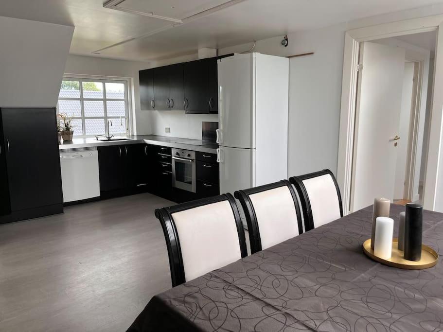 Stor Rummelig Lejlighed Med Egen P-Plads Kolding Ngoại thất bức ảnh
