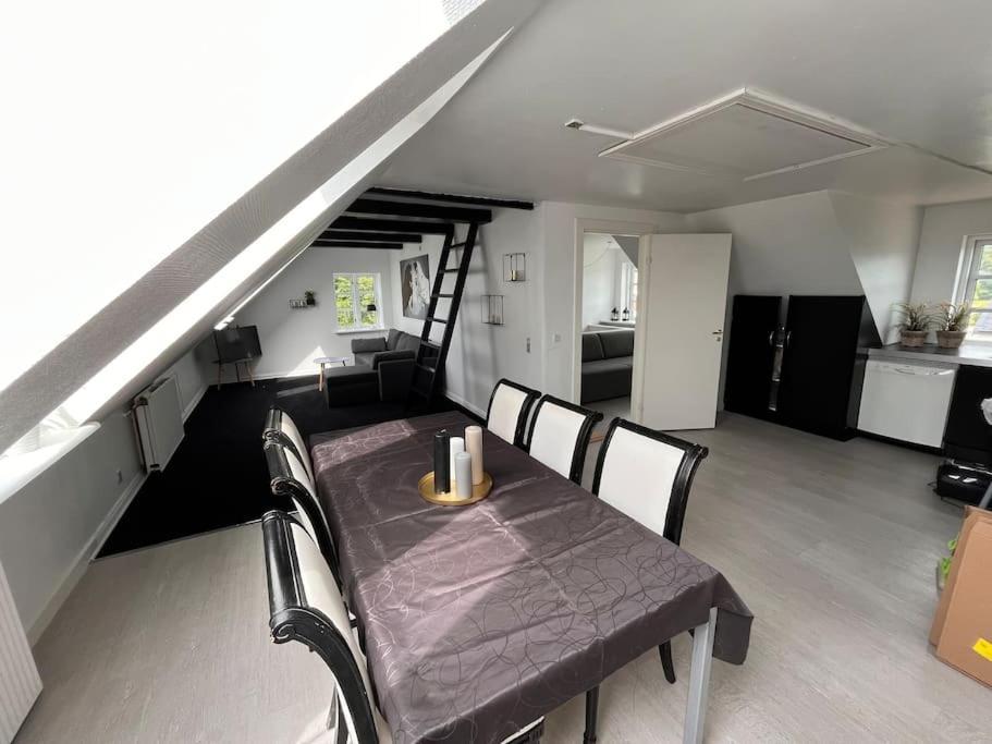 Stor Rummelig Lejlighed Med Egen P-Plads Kolding Ngoại thất bức ảnh